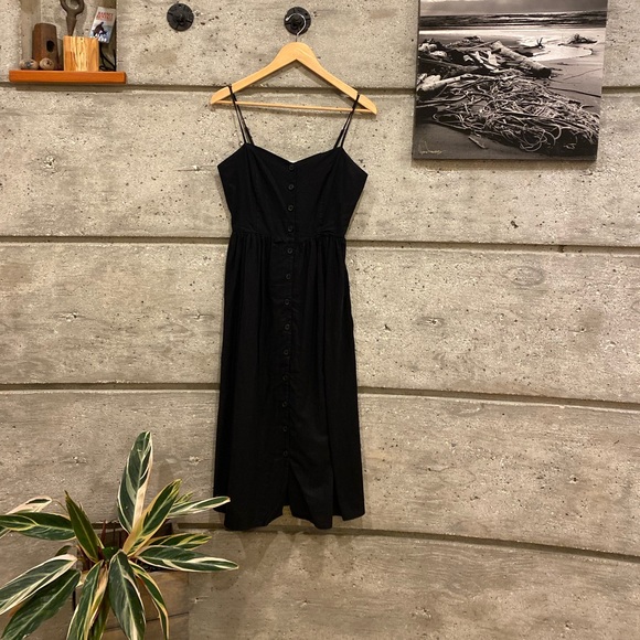 H&M Dresses & Skirts - H&M Linen & cotton blend Spaghetti Strap Dress